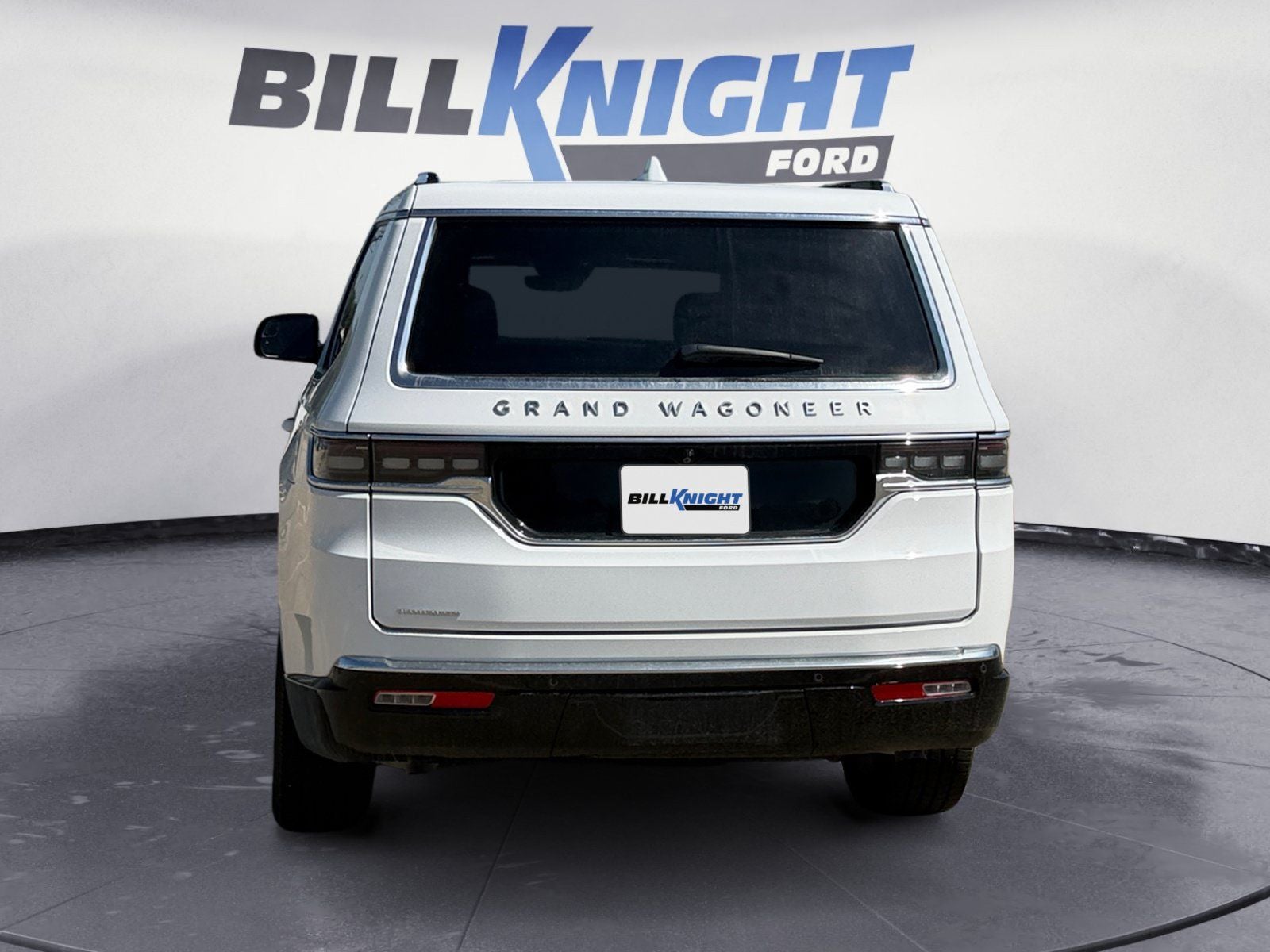 2023 Jeep Grand Wagoneer Base