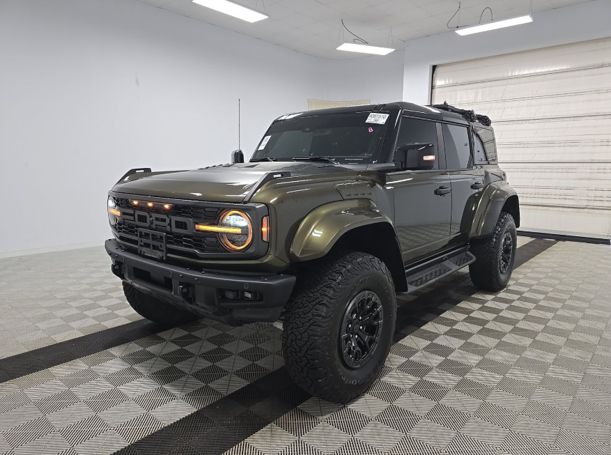 2025 Ford Bronco Raptor 4x4's photo