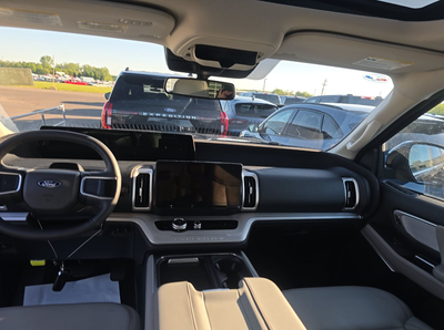 2025 Ford Expedition Active