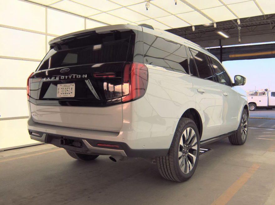 2025 Ford Expedition Platinum