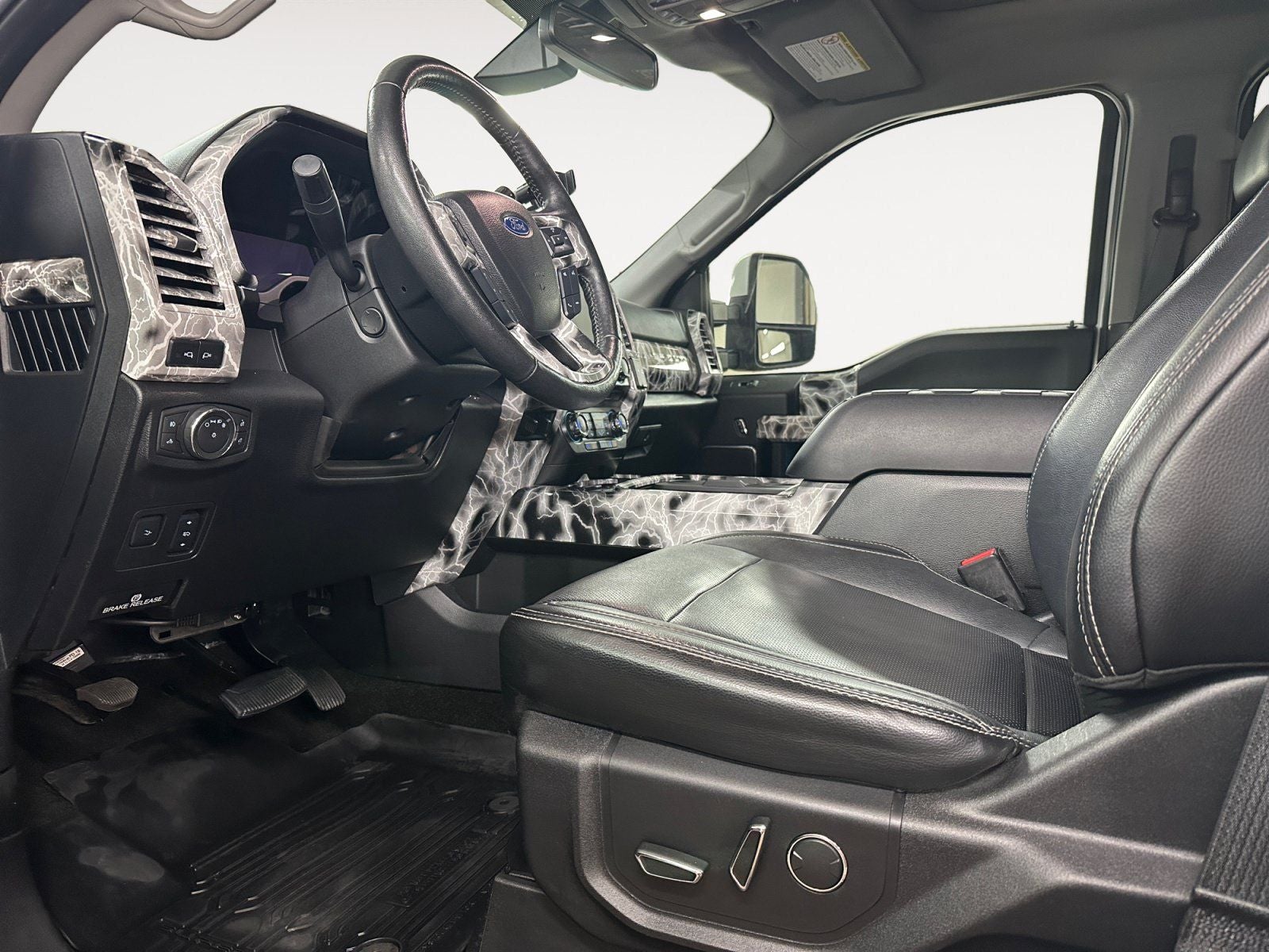 2017 Ford F-350SD Lariat