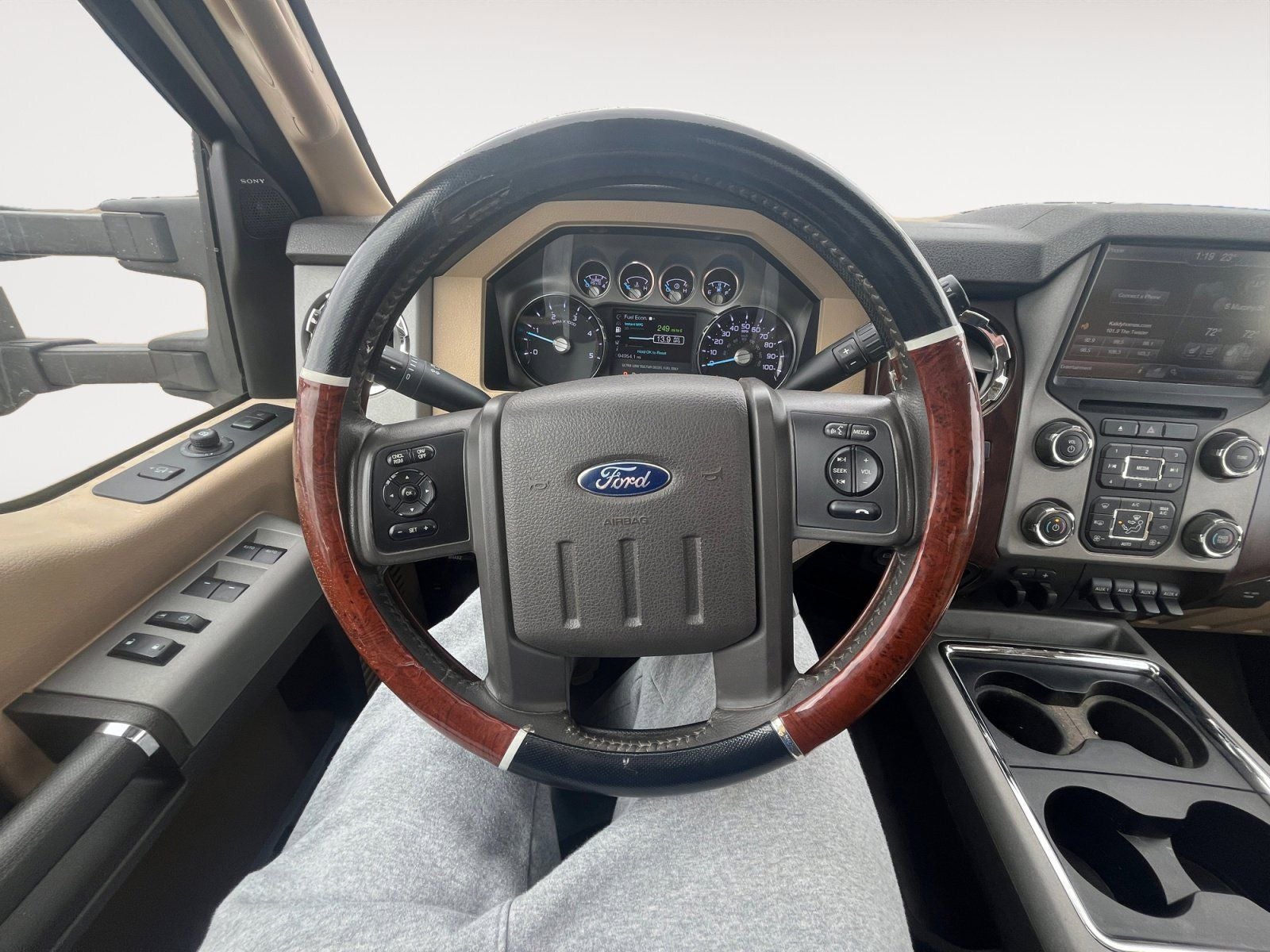 2015 Ford F-350SD Lariat DRW