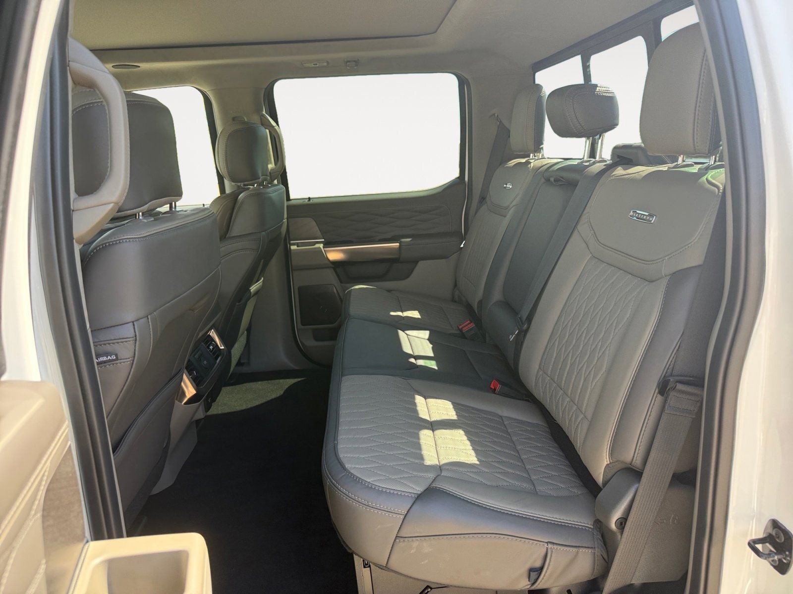 2026 Ford F-450SD Platinum DRW