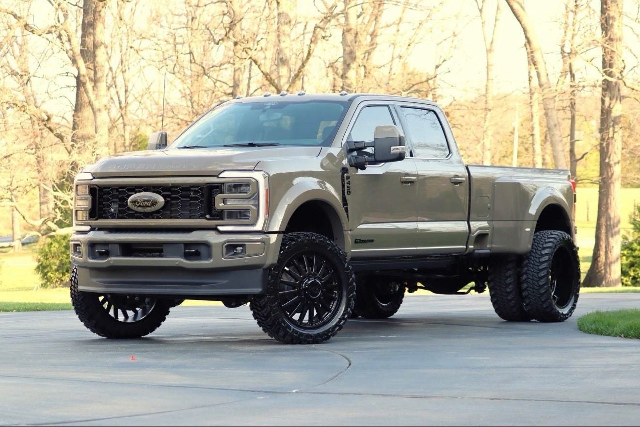 2026 Ford F-450's photo