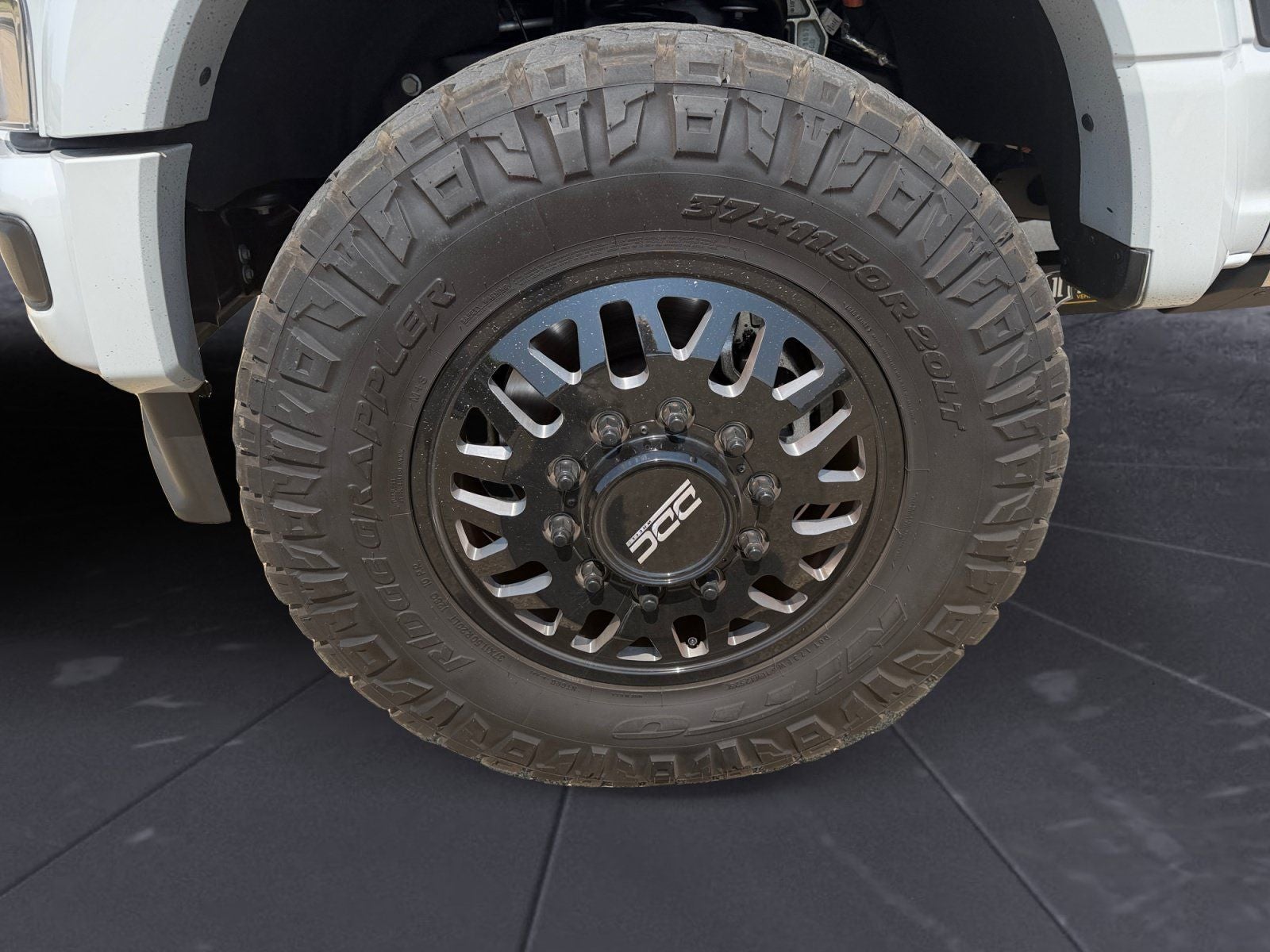 2025 Ford F-450SD Platinum DRW