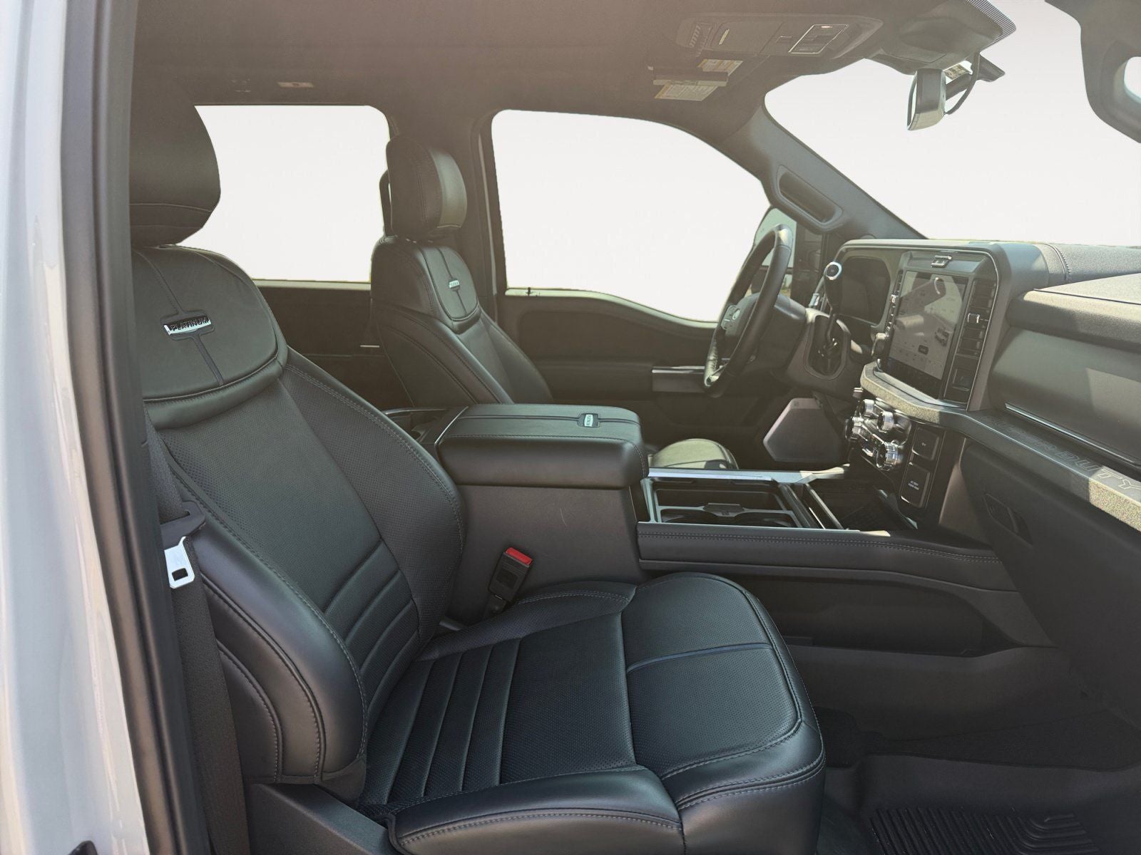 2025 Ford F-450SD Platinum DRW