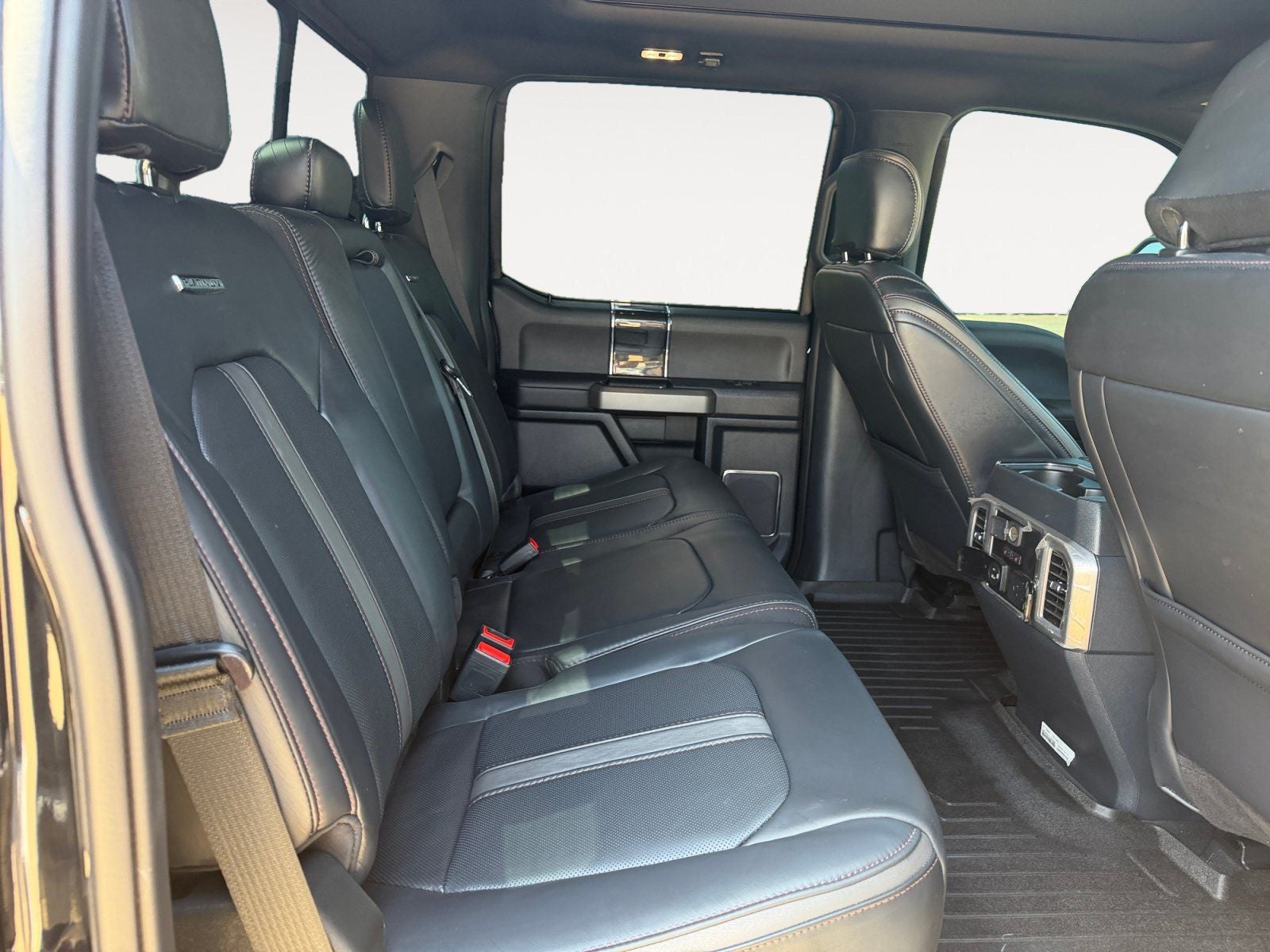 2022 Ford F-450SD Platinum DRW