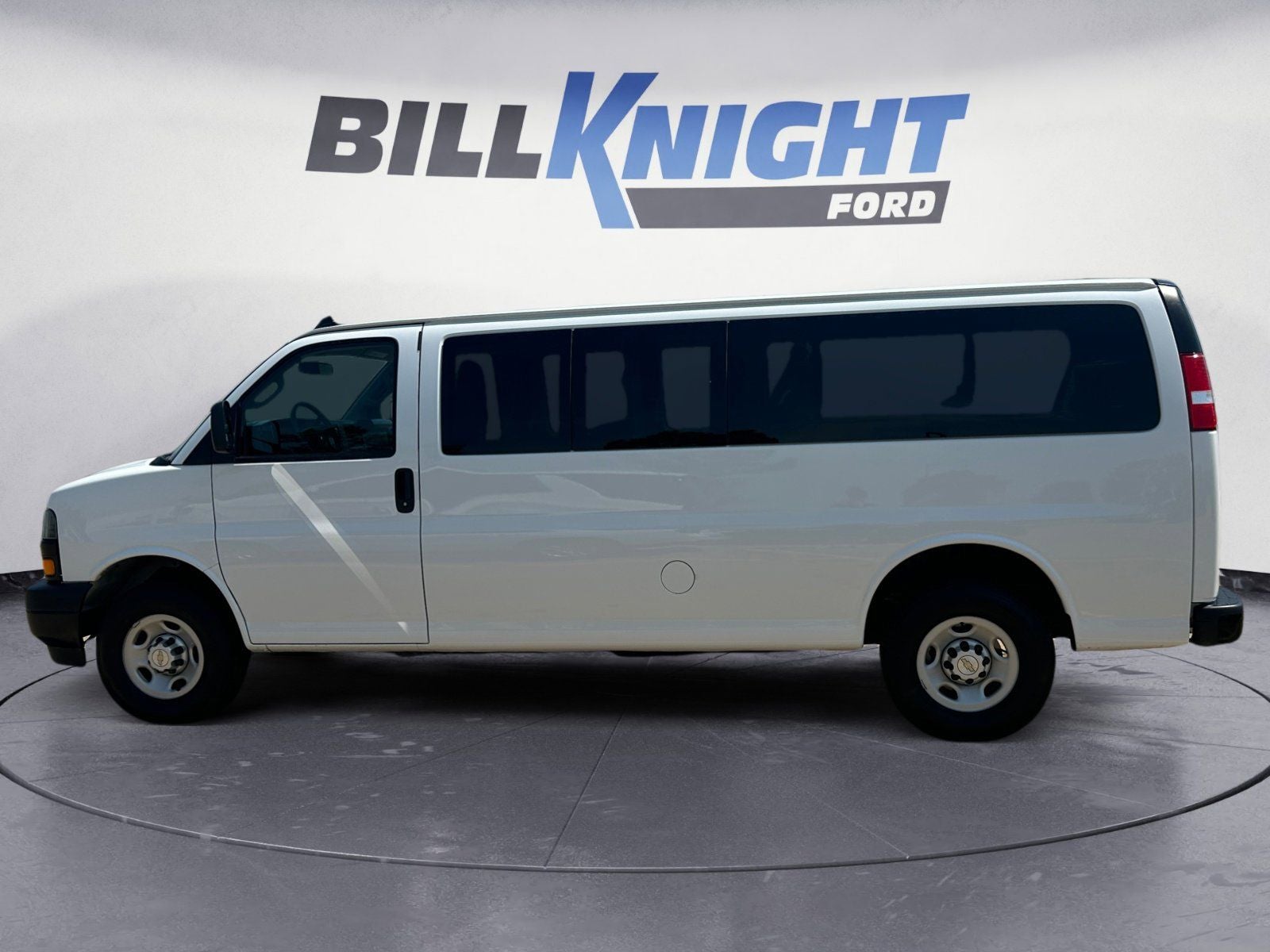 2024 Chevrolet Express 3500 LS Passenger