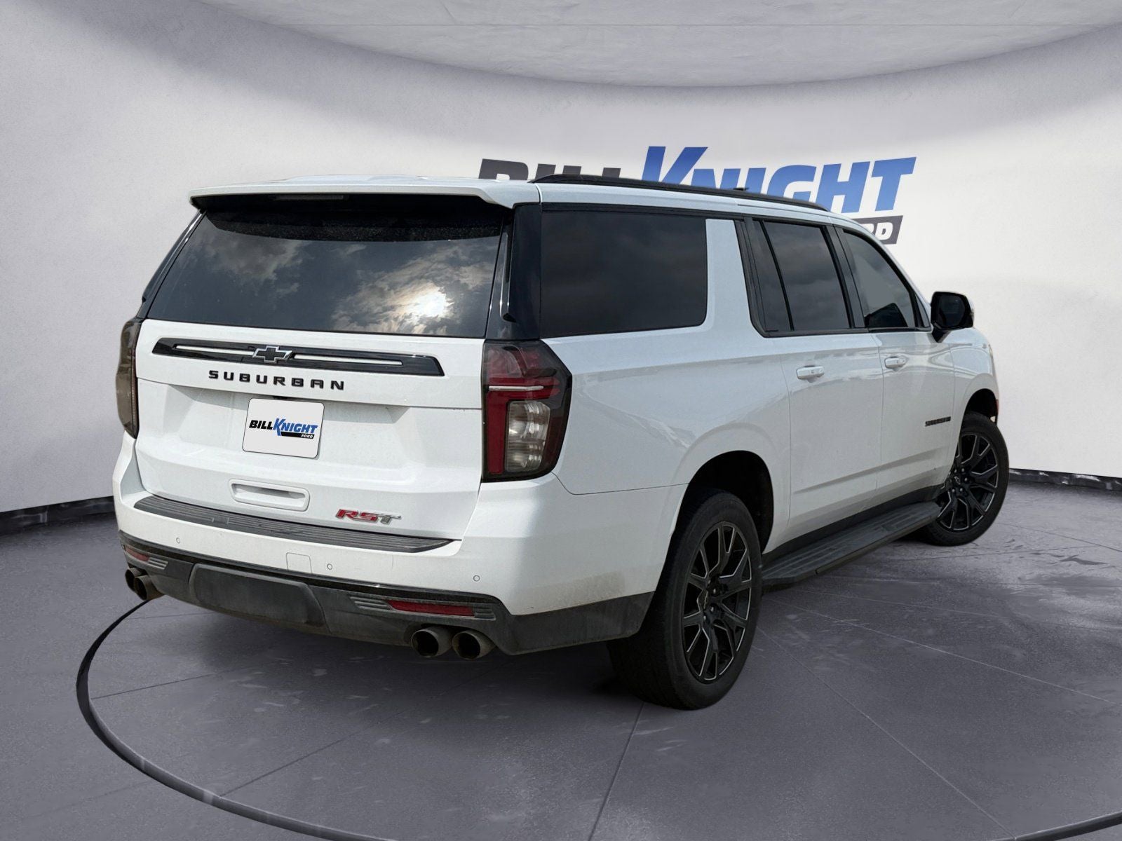 2023 Chevrolet Suburban RST