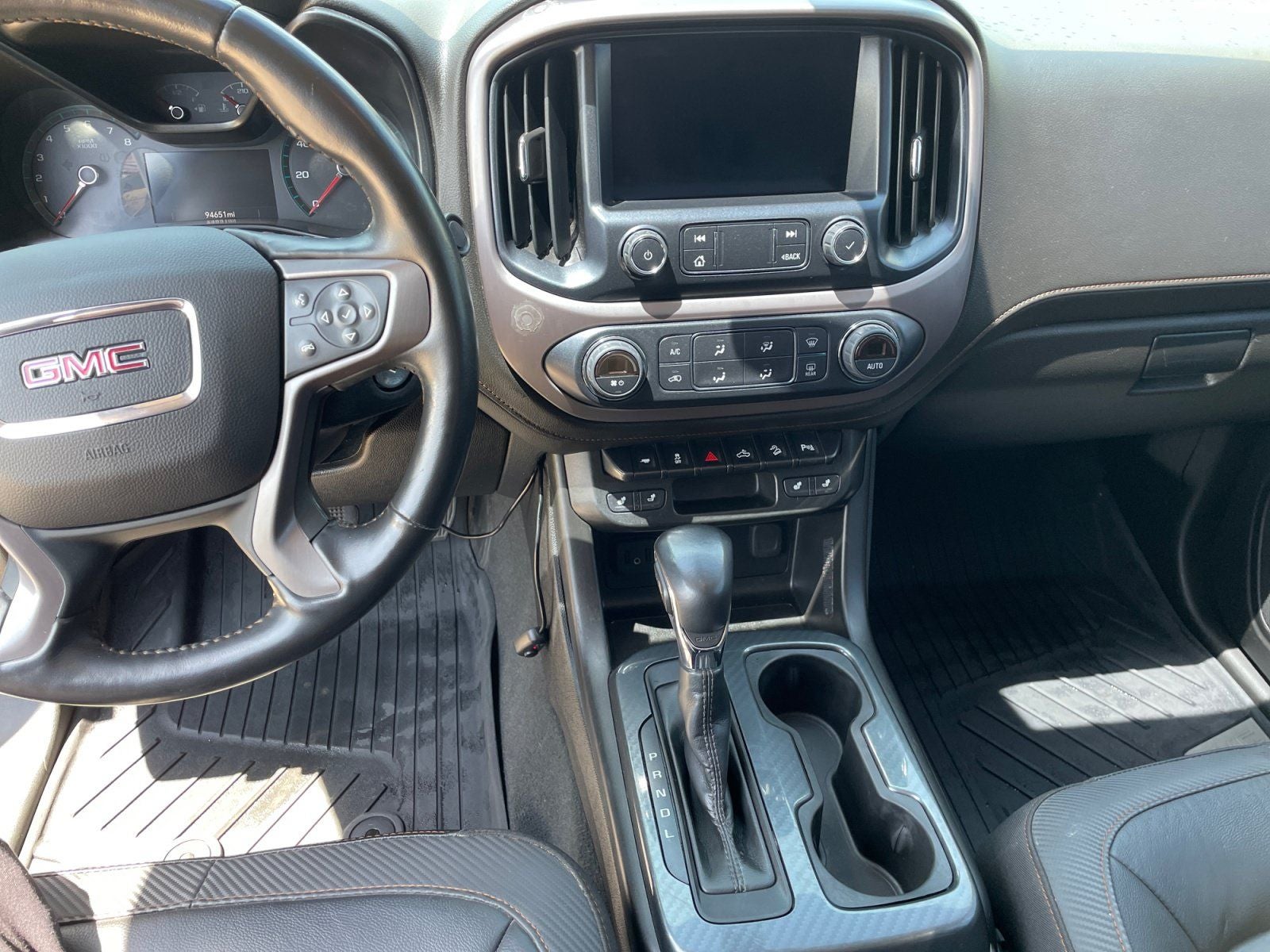 2022 GMC Canyon AT4 w/Leather
