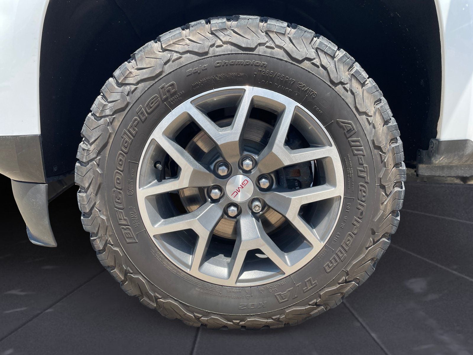 2022 GMC Canyon AT4 w/Leather