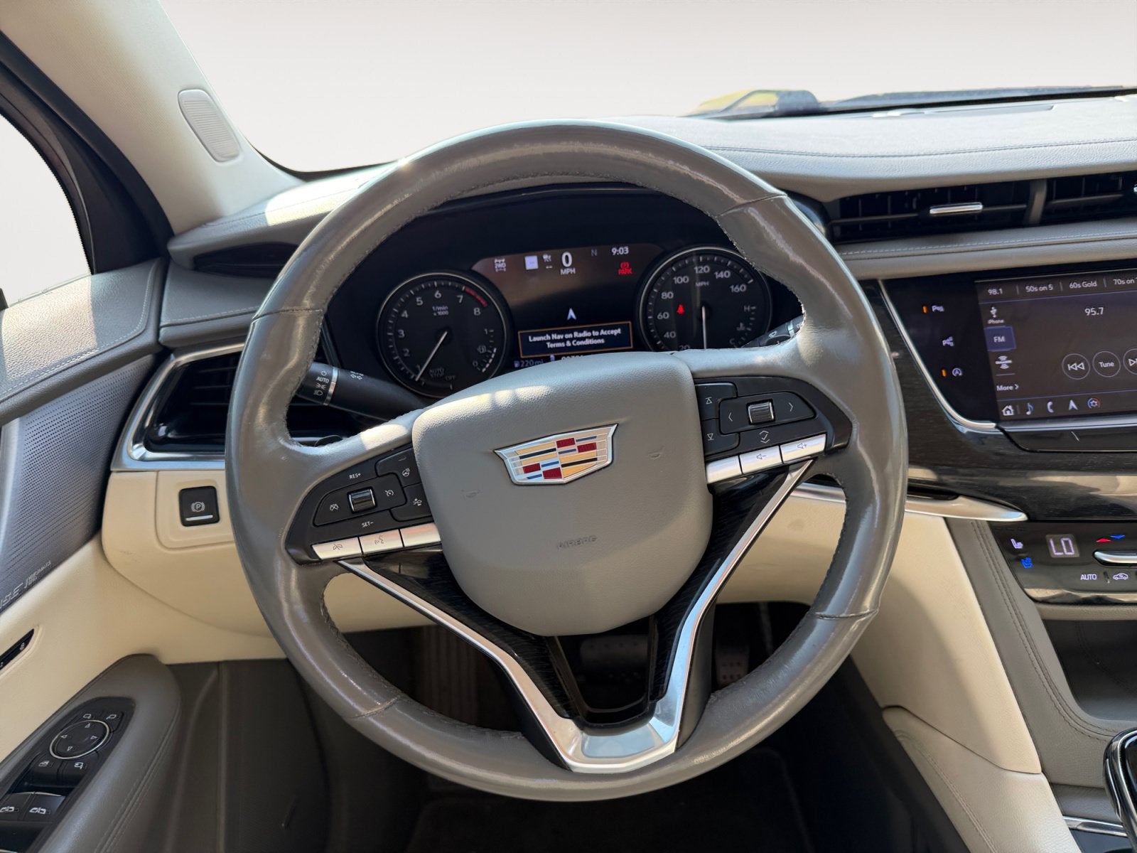 2020 Cadillac XT6 Premium Luxury