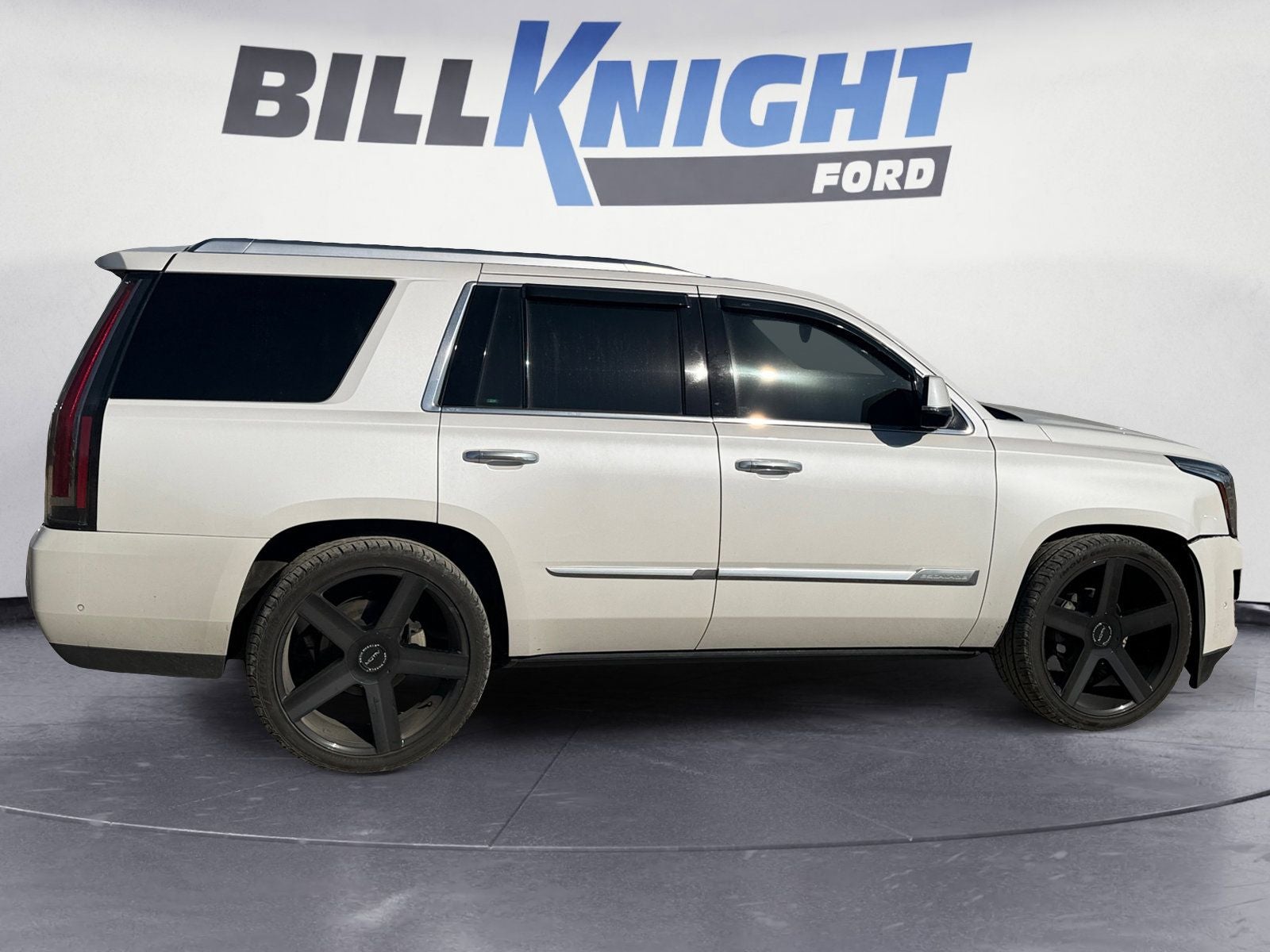 2019 Cadillac Escalade Luxury