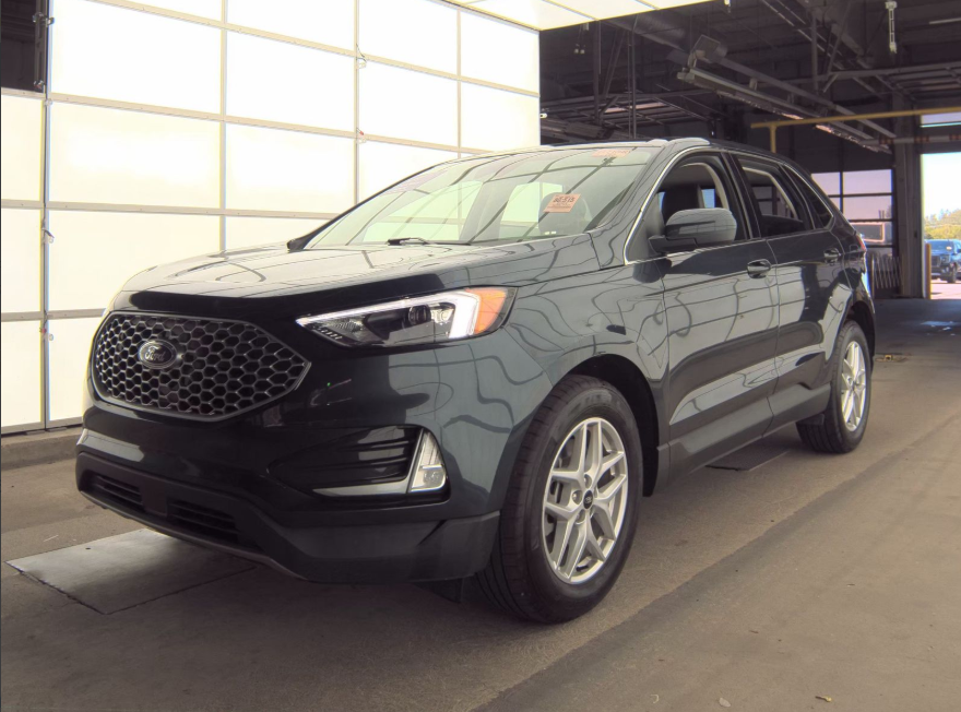 2024 Ford Edge SEL AWD's photo