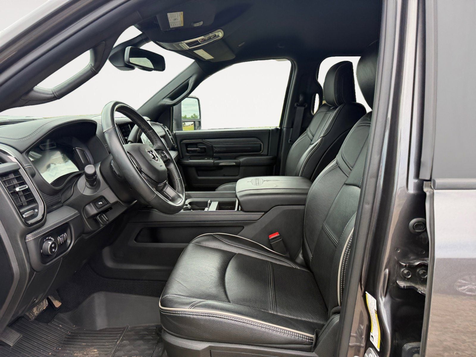 2023 RAM 3500 Limited
