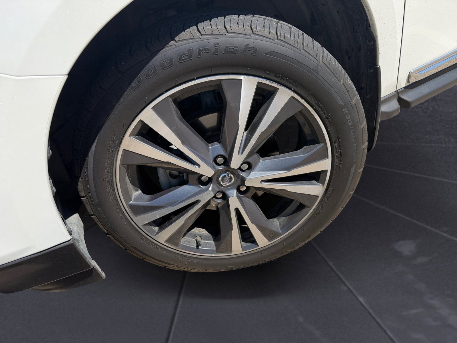 2019 Nissan Pathfinder Platinum