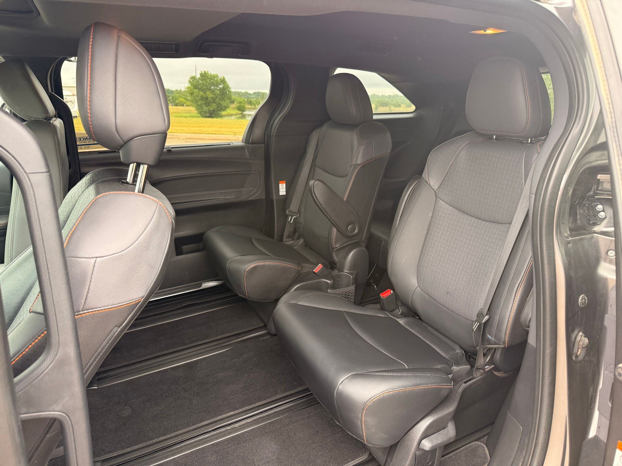 2022 Toyota Sienna XSE 7 Passenger