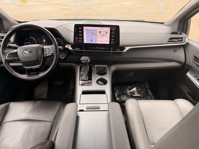 2022 Toyota Sienna XSE 7 Passenger