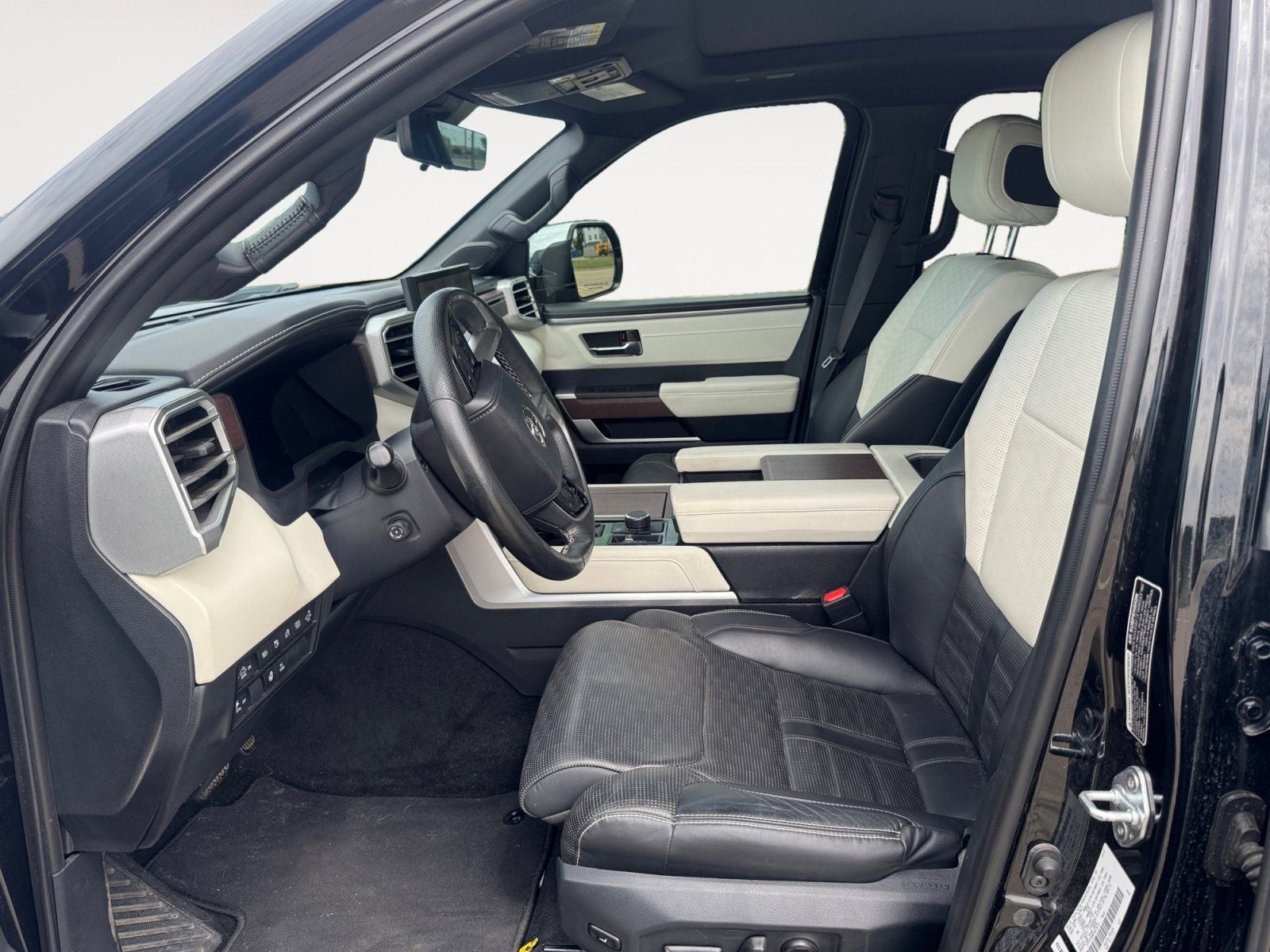 2023 Toyota Tundra Hybrid Capstone