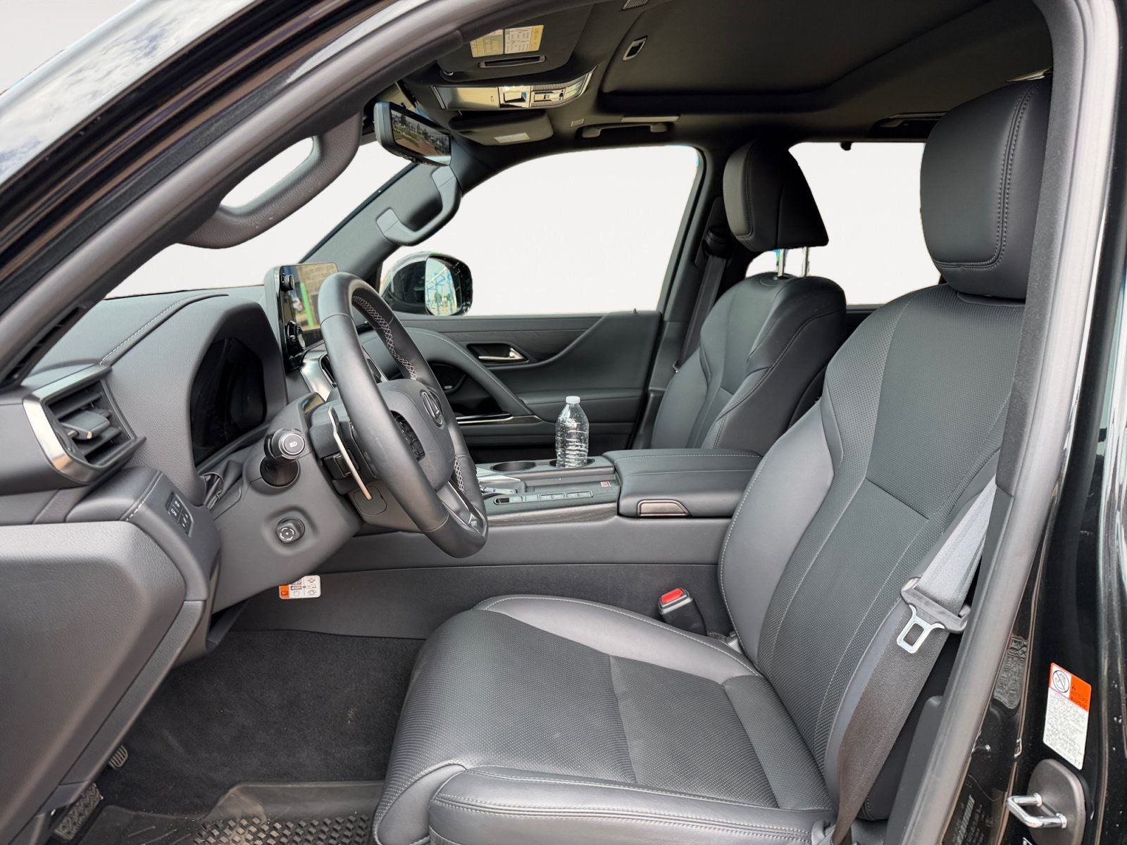 2025 Lexus LX 700h Overtrail