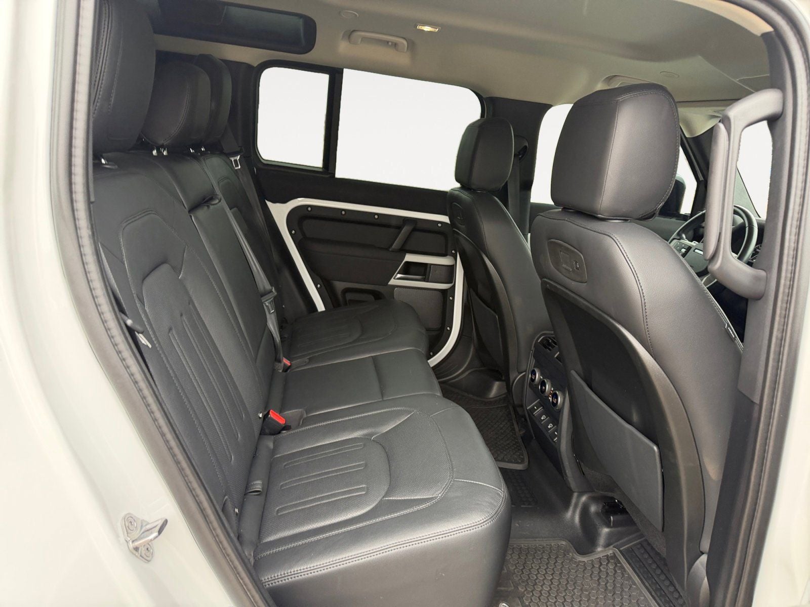 2022 Land Rover Defender 110 S