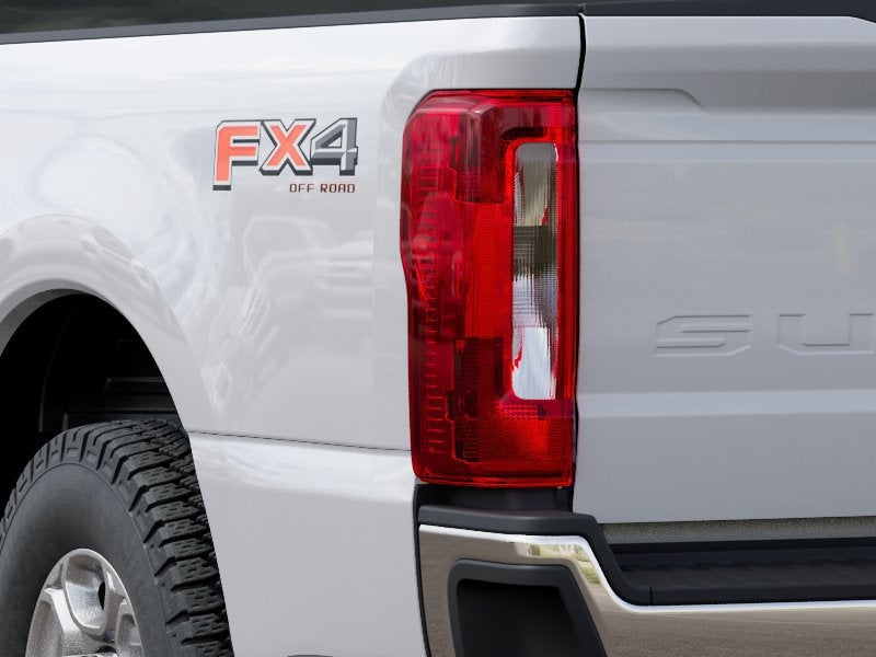 2027 Ford F-250SD XLT Fleet